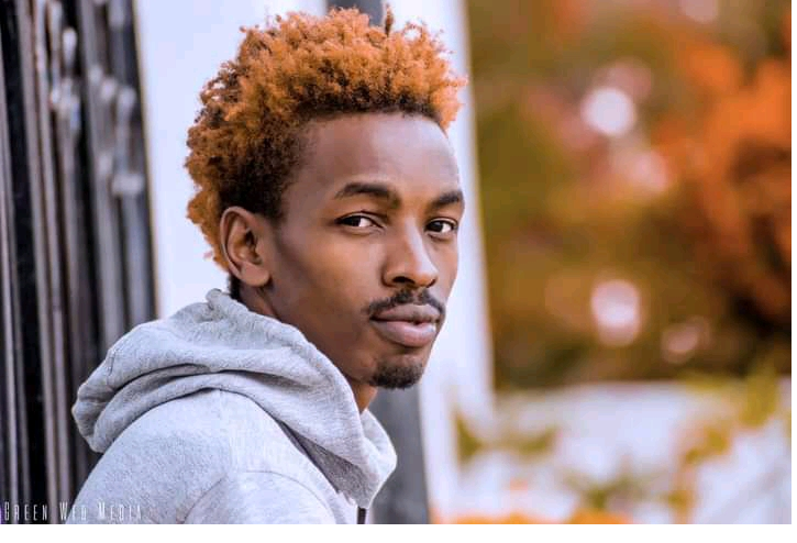 " I Recorded A Hit When I Was Just 20 Years OldI'm one of Uganda's most talented painters ever. "Gift of Kaddo.