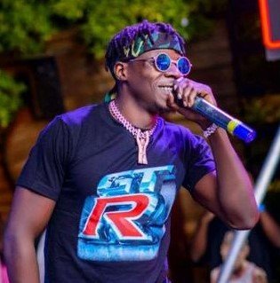 Your Fans Will Sometimes Touch You To Feel And Validate Your Authenticity. Temubakuba Bambi